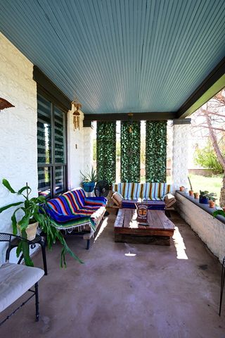 206 W 3rd St, Van Horn, TX 79855