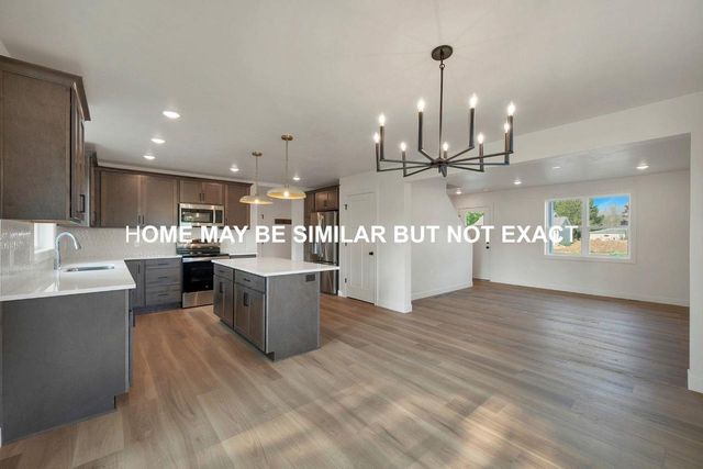 220 S ERIE STREET, De Pere, WI 54115