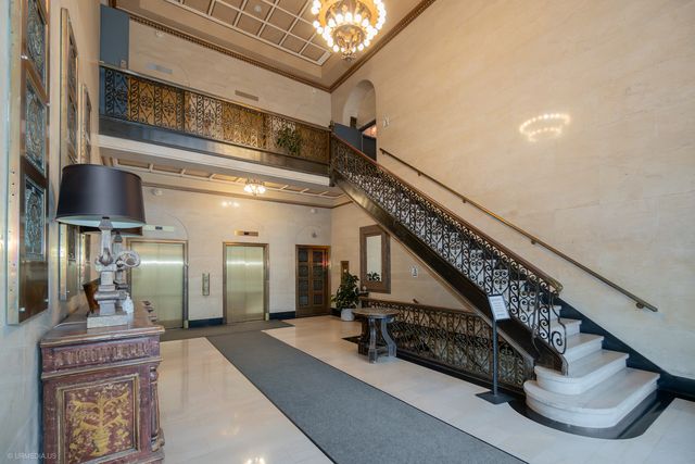 1791 W Howard Street 204, Chicago, IL 60626