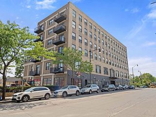 1791 W Howard Street 204, Chicago, IL 60626
