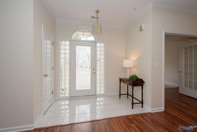 1701 Pinewood Drive NW, Huntsville, AL 35806