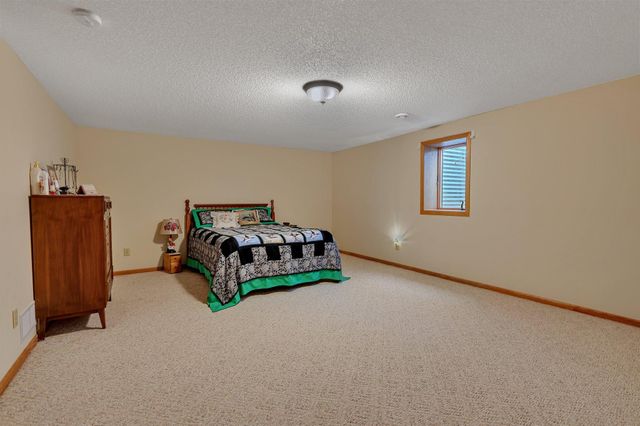 730 Alldon Park Drive, Paynesville, MN 56362