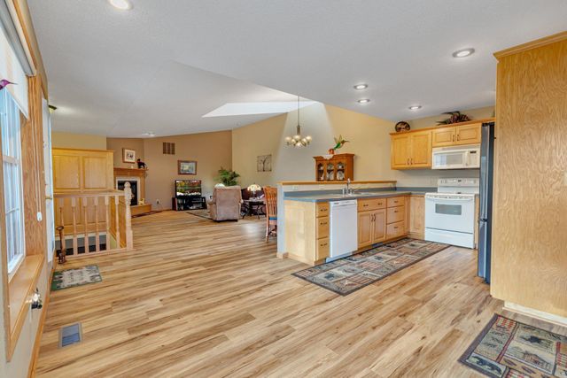 730 Alldon Park Drive, Paynesville, MN 56362