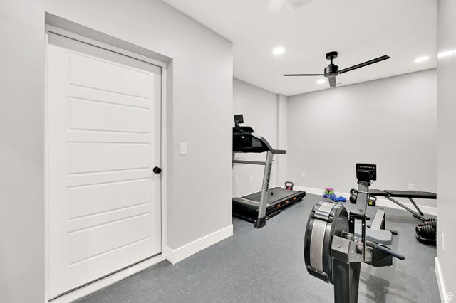 943 S CANDLELIGHT DR, Saratoga Springs, UT 84045