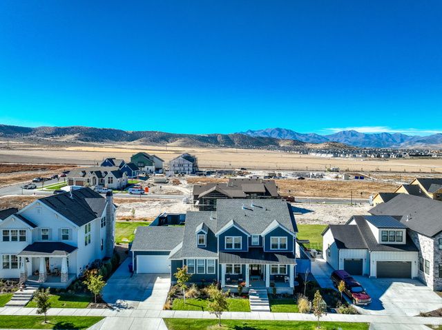 943 S CANDLELIGHT DR, Saratoga Springs, UT 84045