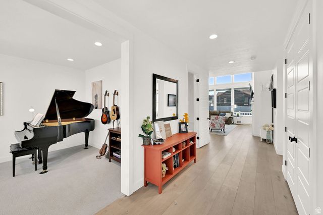 943 S CANDLELIGHT DR, Saratoga Springs, UT 84045