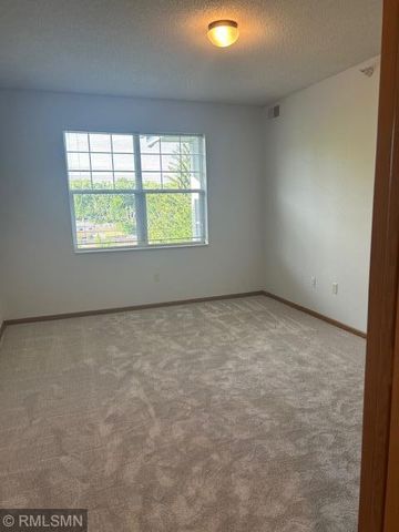 8341 Lyndale Avenue S 419, Bloomington, MN 55420