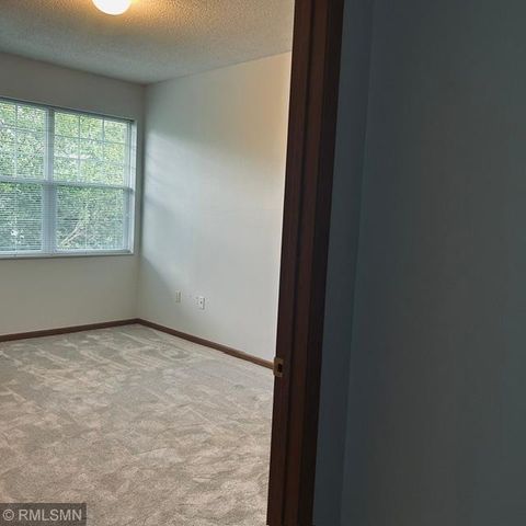 8341 Lyndale Avenue S 419, Bloomington, MN 55420