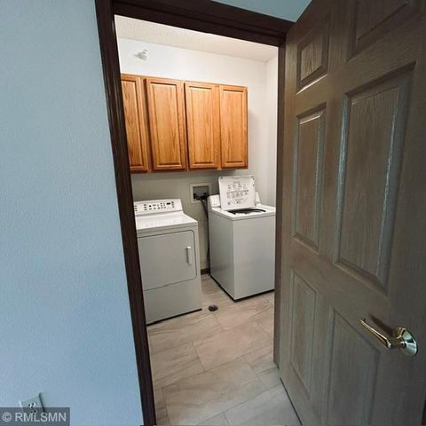 8341 Lyndale Avenue S 419, Bloomington, MN 55420