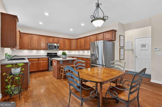 8640 Amsbury Way, Cumming, GA 30041