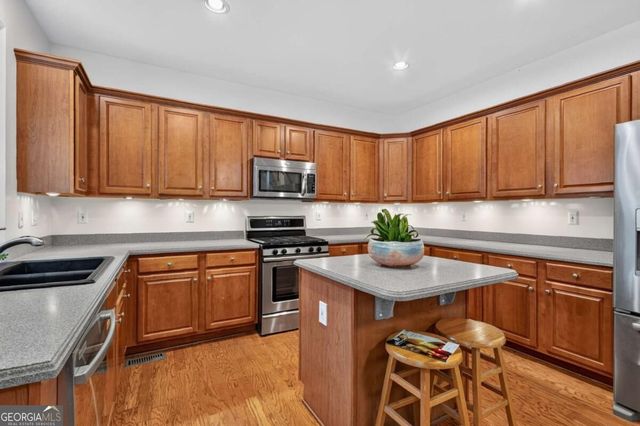 8640 Amsbury Way, Cumming, GA 30041