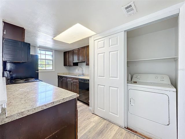 2765 L B MCLEOD ROAD D, Orlando, FL 32805
