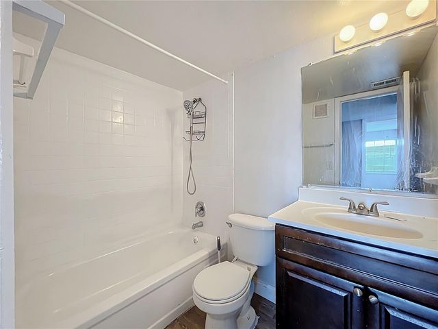 2765 L B MCLEOD ROAD D, Orlando, FL 32805