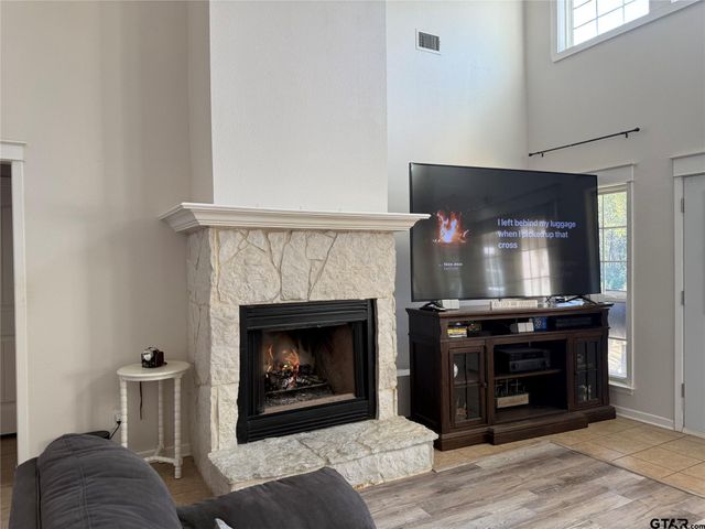 155 Rs County Road 4261, Emory, TX 75440