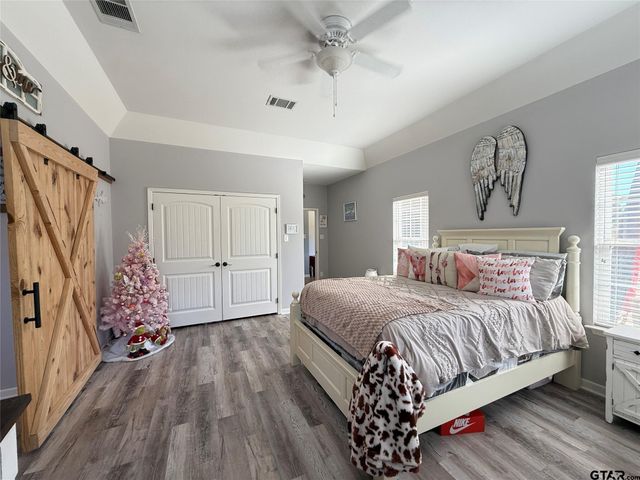 155 Rs County Road 4261, Emory, TX 75440