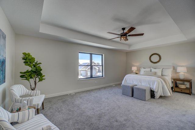 1205 Riverside Drive N, Hudson, WI 54016