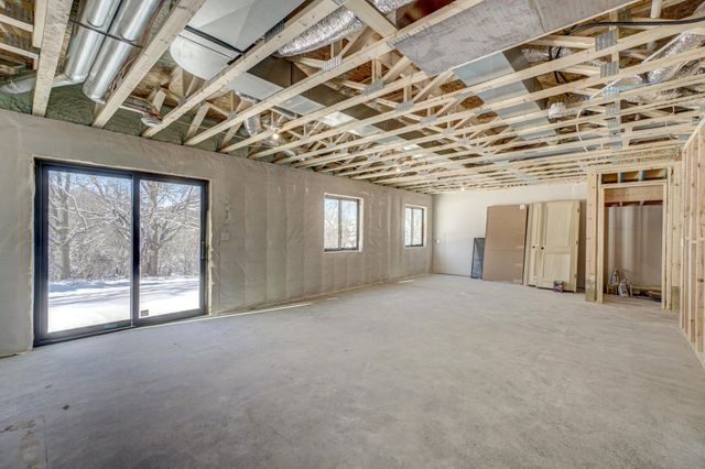 1205 Riverside Drive N, Hudson, WI 54016