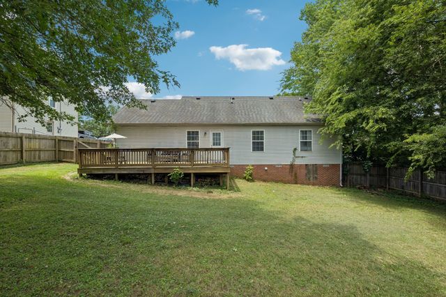 132 Cimmaron Dr, Goodlettsville, TN 37072