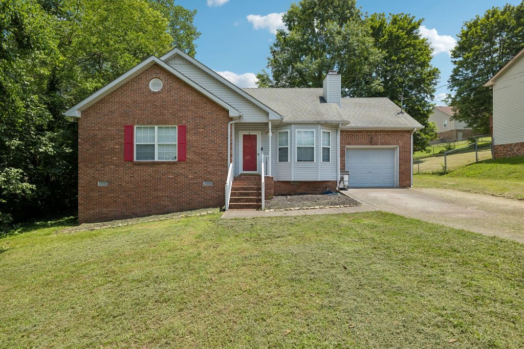 132 Cimmaron Dr, Goodlettsville, TN 37072