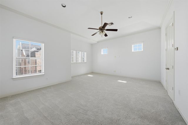 2027 Fannin Station, Houston, TX 77045