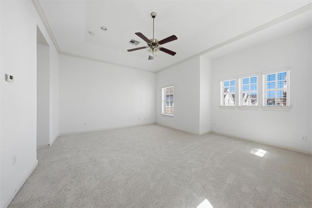 2027 Fannin Station, Houston, TX 77045