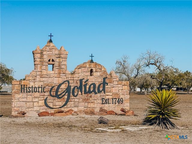 822 E Fannin Street, Goliad, TX 77963