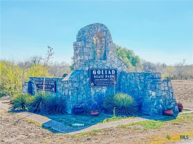 822 E Fannin Street, Goliad, TX 77963