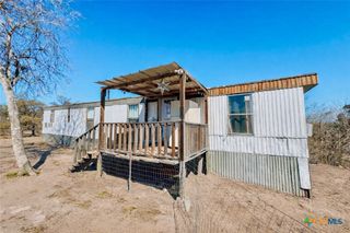 822 E Fannin Street, Goliad, TX 77963