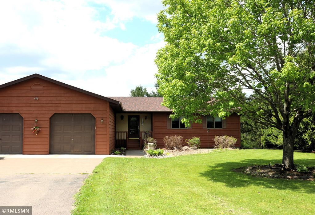 57882 Fairfax Circle, Pine City, MN 55063