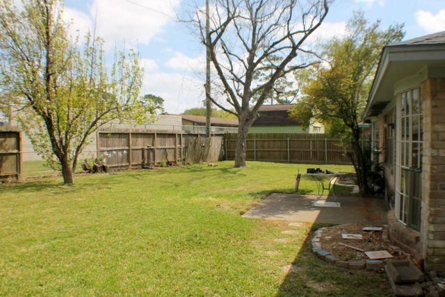 16338 Brinkwood Drive, Houston, TX 77090