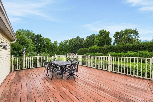 66 Reservoir Road, Pawling, NY 12564