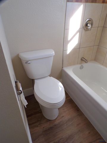 822 TAYLOR AVE, Rapid City, SD 57701