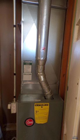 822 TAYLOR AVE, Rapid City, SD 57701