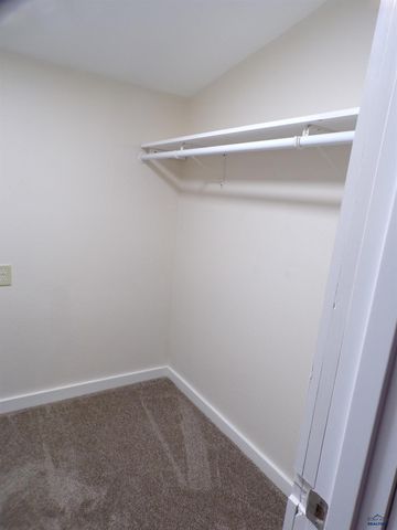 822 TAYLOR AVE, Rapid City, SD 57701