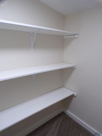 822 TAYLOR AVE, Rapid City, SD 57701