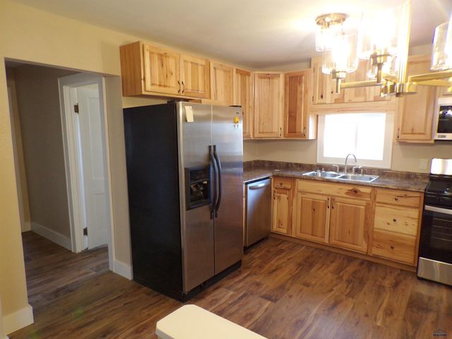 822 TAYLOR AVE, Rapid City, SD 57701