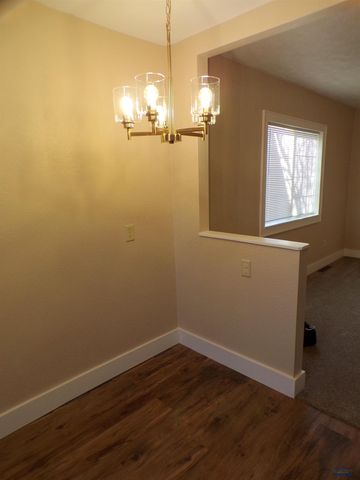 822 TAYLOR AVE, Rapid City, SD 57701