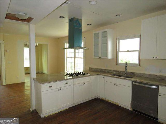 1570 Westwood Avenue SW, Atlanta, GA 30310