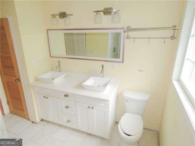 1570 Westwood Avenue SW, Atlanta, GA 30310