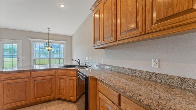 1243 S St Andrews Circle, Fayetteville, AR 72701