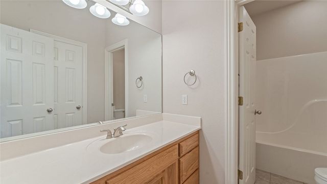 1243 S St Andrews Circle, Fayetteville, AR 72701