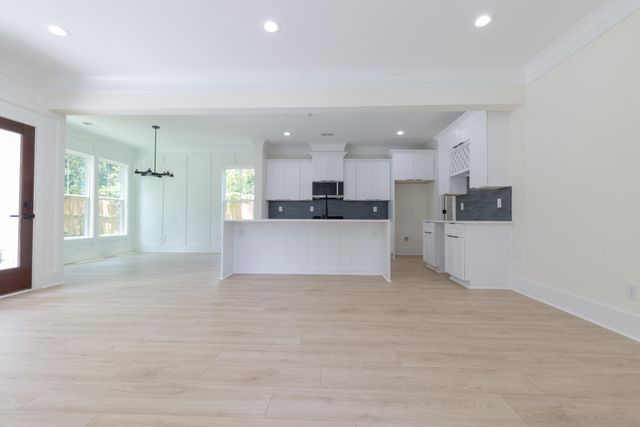 5533 Garrett Avenue, North Charleston, SC 29406
