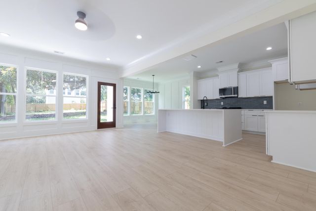 5533 Garrett Avenue, North Charleston, SC 29406