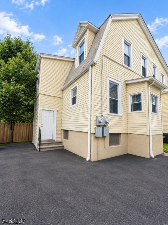 146 Leslie St, Newark City, NJ 07112 — photo 4