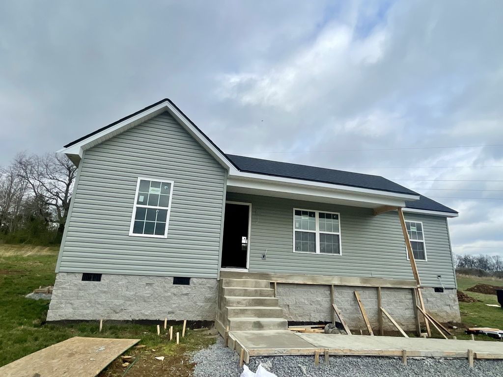 1504 Ellie Claire Way, Lewisburg, TN 37091