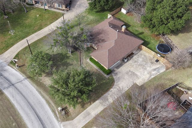 145 Deer Creek Drive, Aledo, TX 76008
