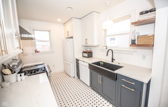 5132 Winthrop Avenue, Indianapolis, IN 46205