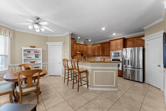 1302 Ella Place, Houston, TX 77008