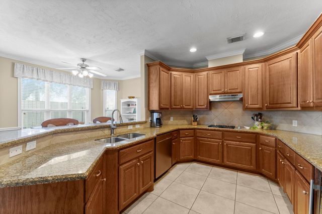 1302 Ella Place, Houston, TX 77008