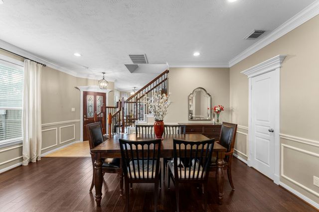 1302 Ella Place, Houston, TX 77008